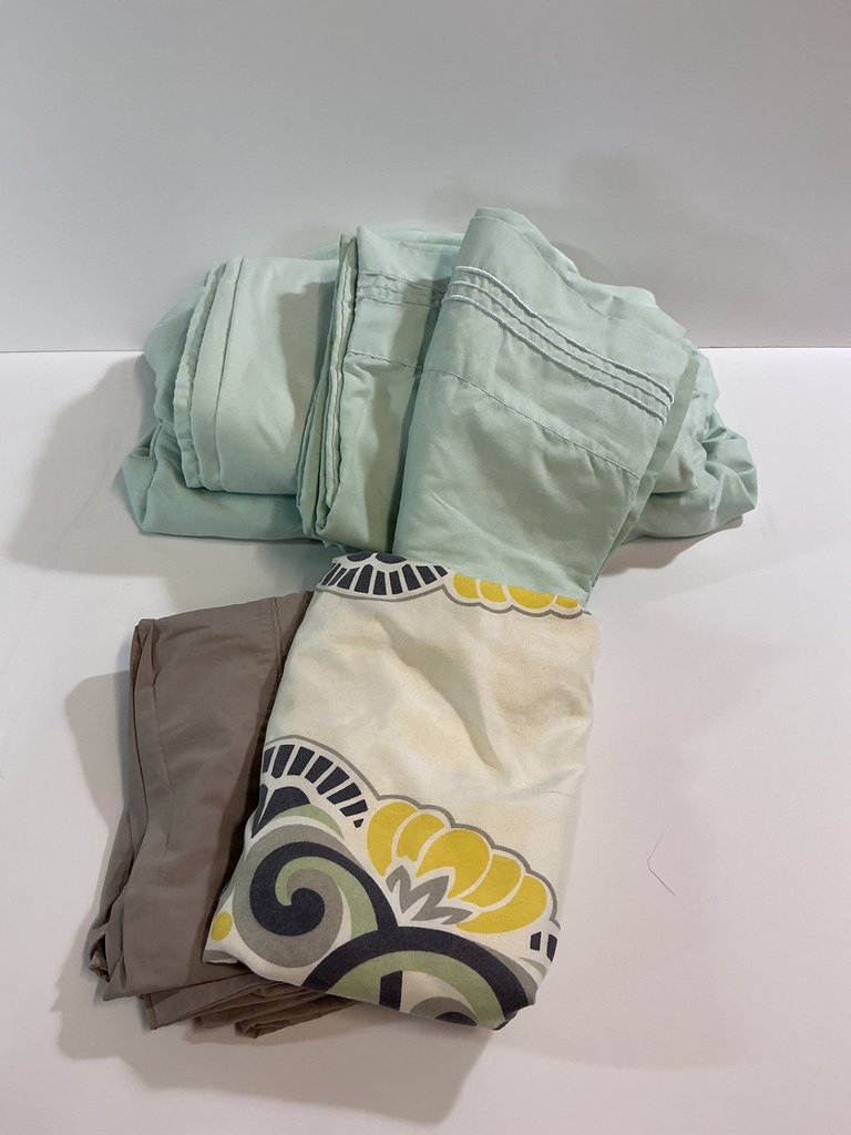 Patterned Mandala Bedding Set with Mint Sheets - image 4 of 4