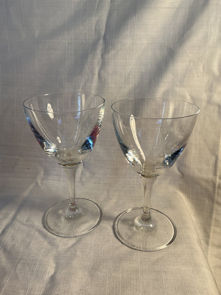 Assorted Glassware and Wine Accessories - image 5 of 8