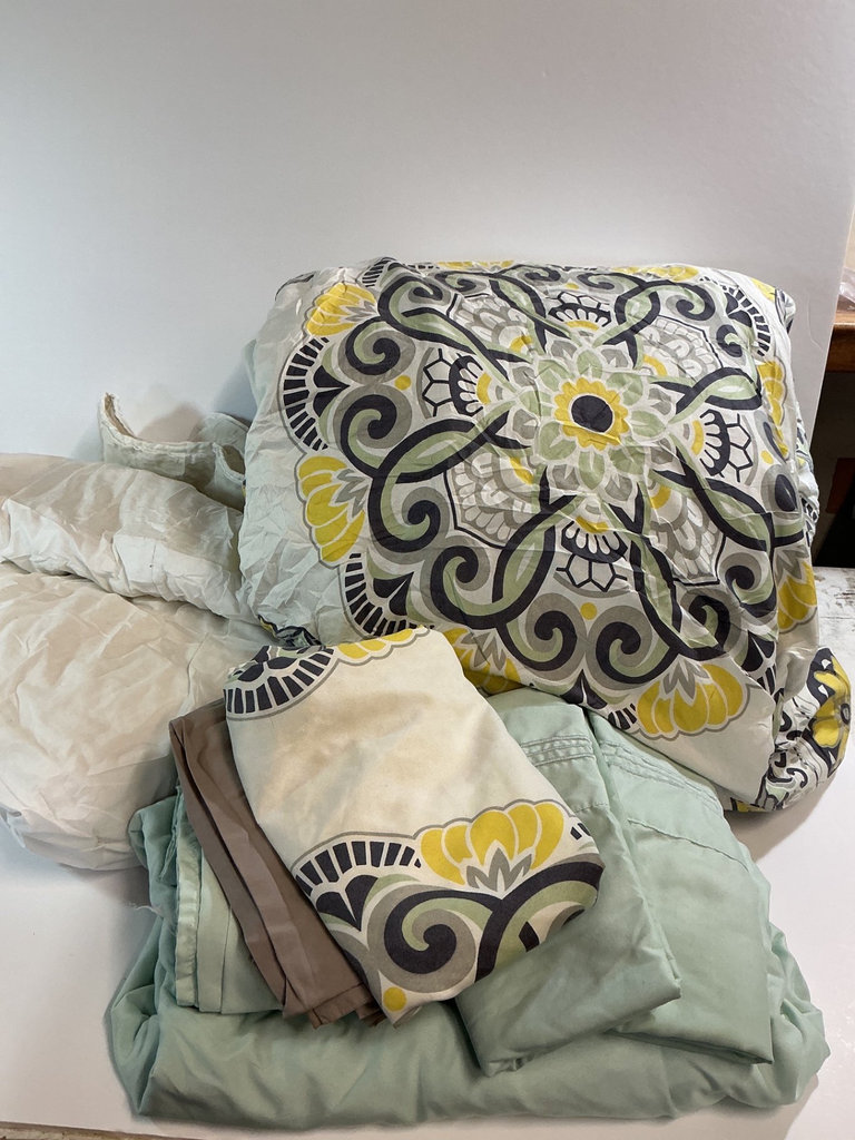 Patterned Mandala Bedding Set with Mint Sheets - image 1 of 4