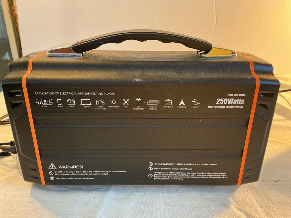 Portable Power Station and Charger - image 4 of 4
