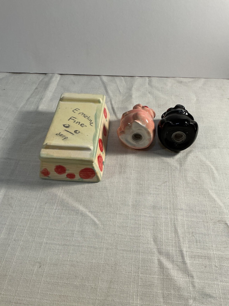 Vintage Tin Basket and More - image 4 of 4