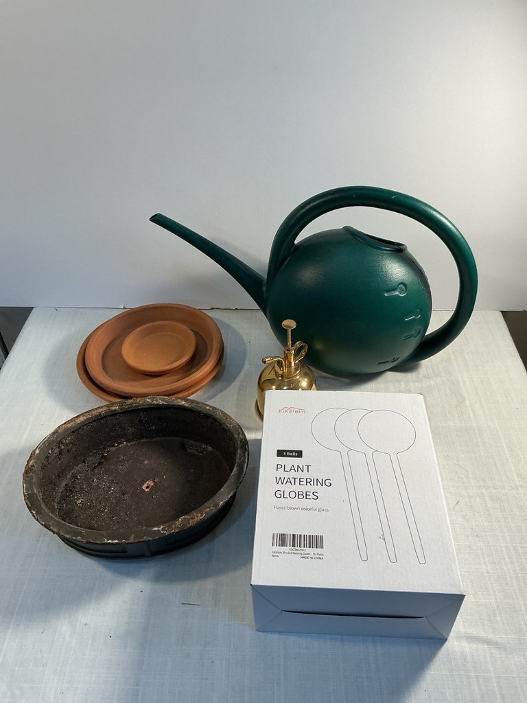 Small Ceramic Pots - image 6 of 6
