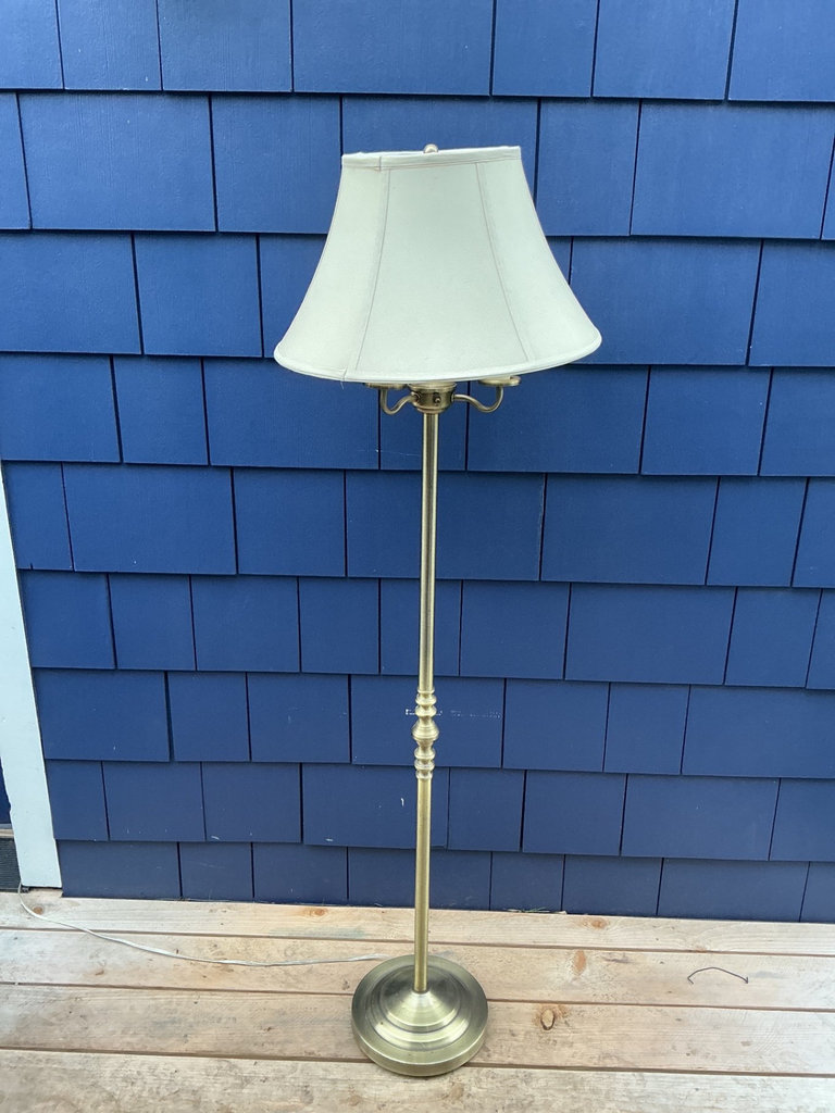 Round black pedestal table and brass floor lamp - image 4 of 5
