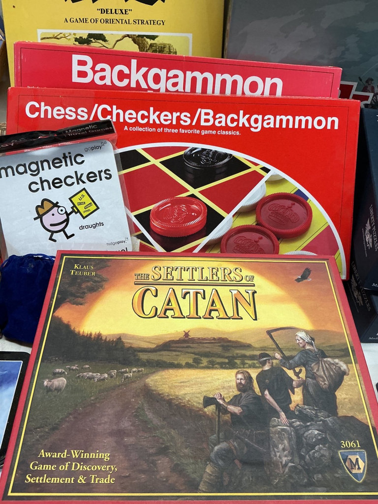 Board games, card games, and puzzles collection - image 3 of 6