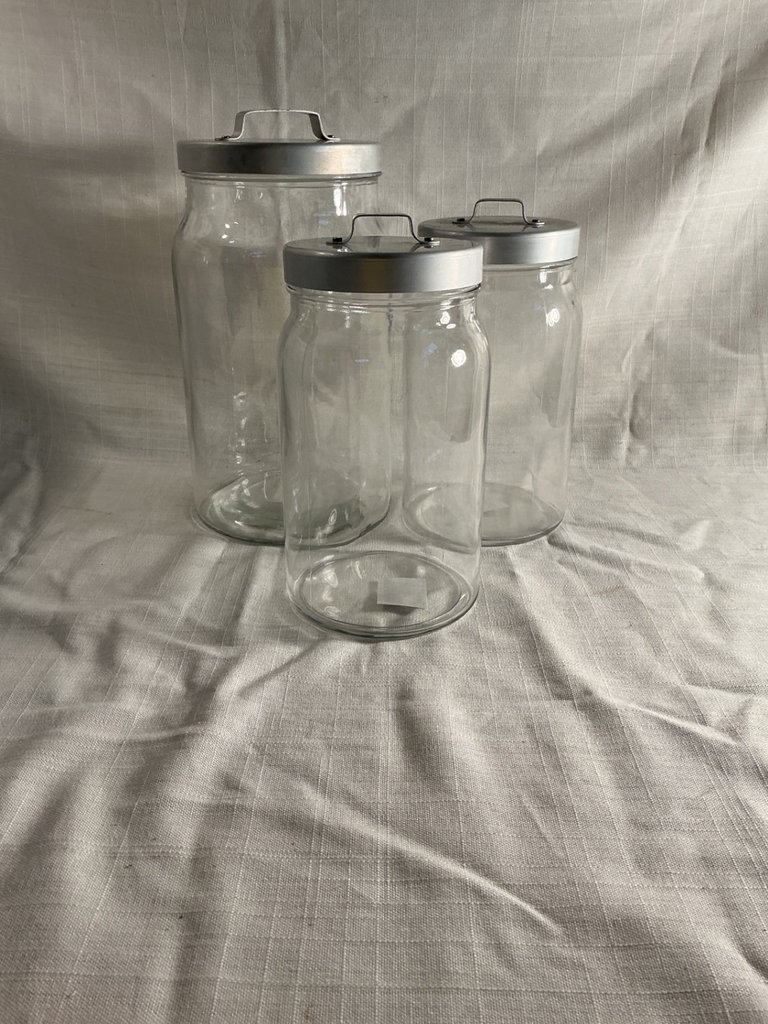 Assorted glass storage jars and juicing set - image 3 of 4