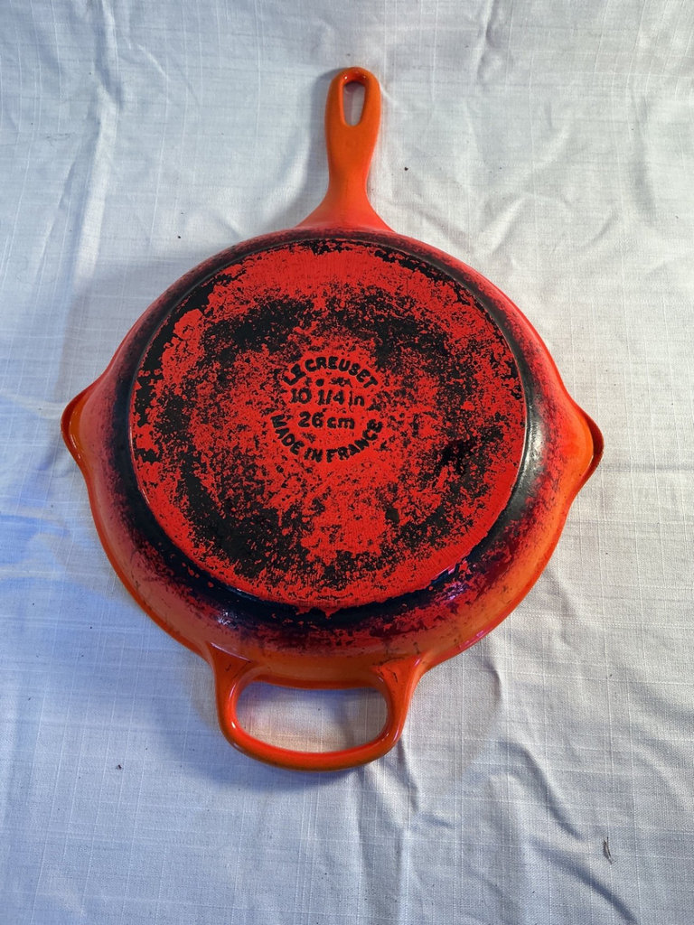 Cast iron skillets including Le Creuset - image 5 of 6