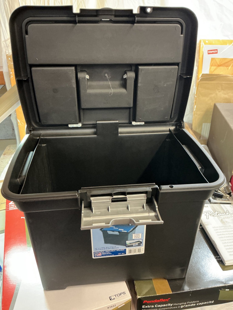 Office supplies, storage and shredder - image 7 of 7