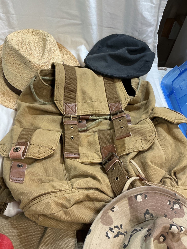 Assorted vintage outdoor hats and canvas packs - image 7 of 12