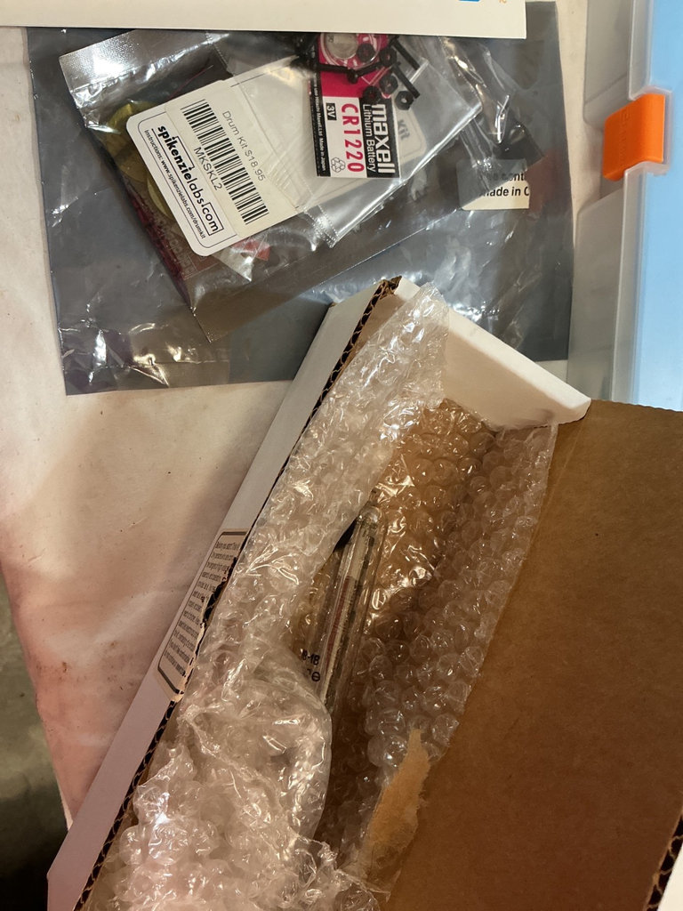 Maker electronics kits and magazines collection - image 7 of 7
