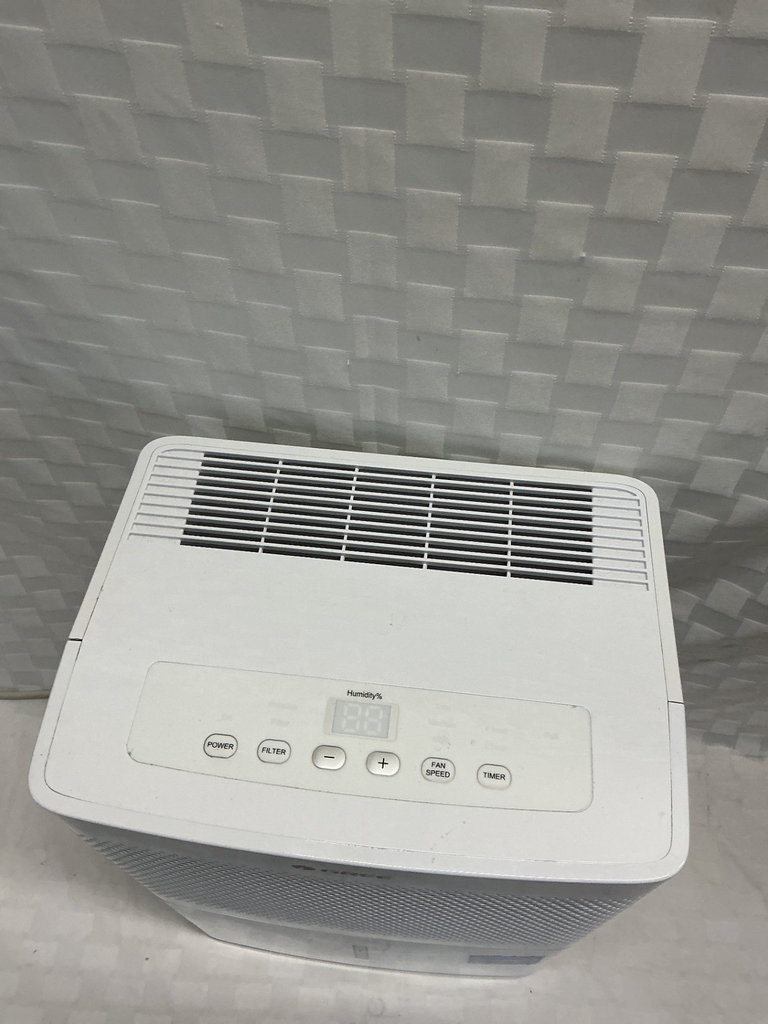 GREE Dehumidifier - image 3 of 4