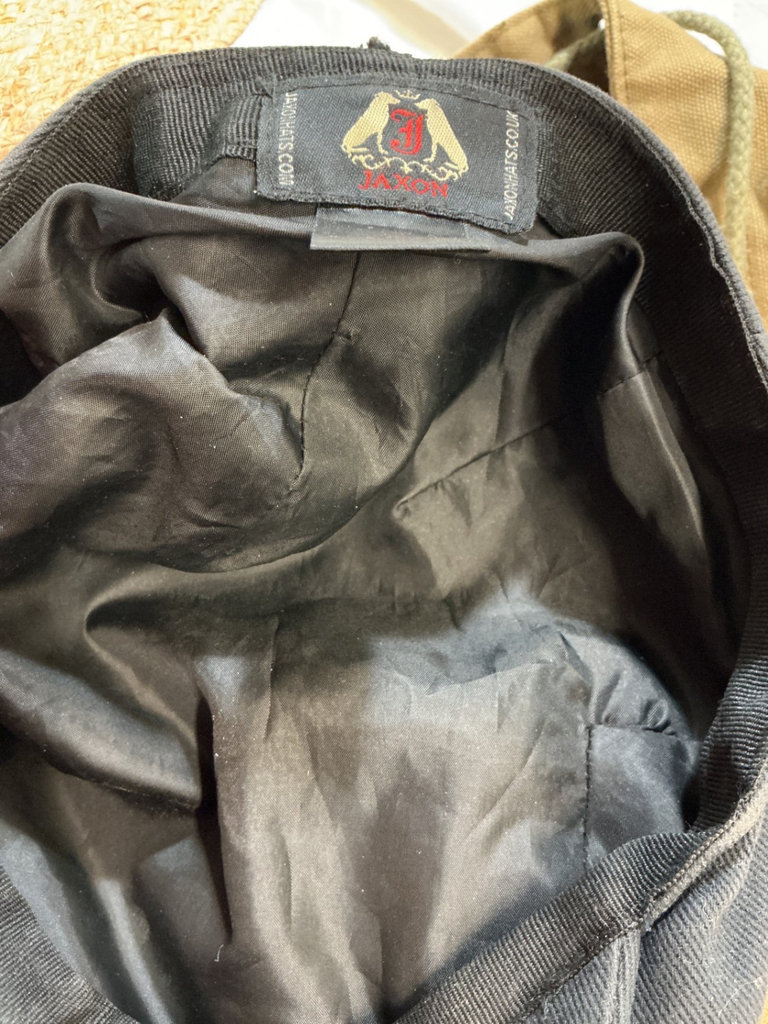 Assorted vintage outdoor hats and canvas packs - image 12 of 12