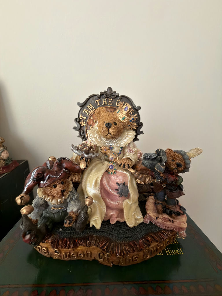 Vintage Boyd Bear Figurines - Lot Of 7 - image 2 of 14