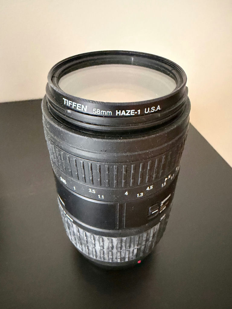 Vintage Minolta 35 mm Camera with Sigma Tiffen Telescoping Lens - image 10 of 18