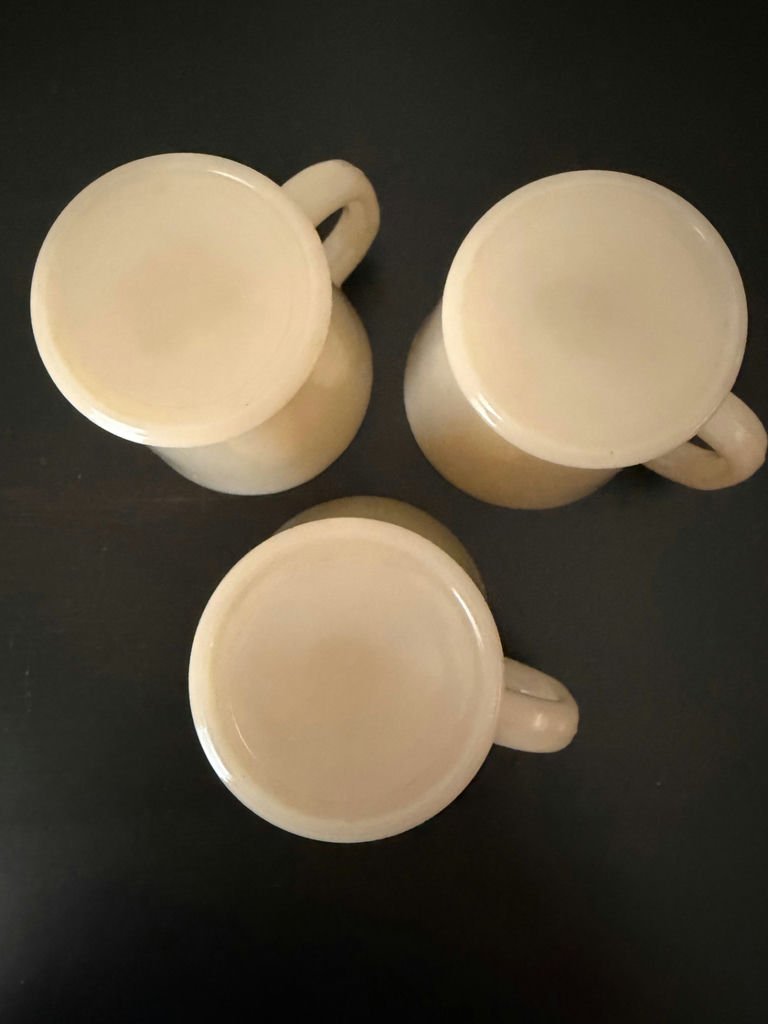 Vintage Mugs and Fire King Wheat Casserole Dish - image 3 of 9