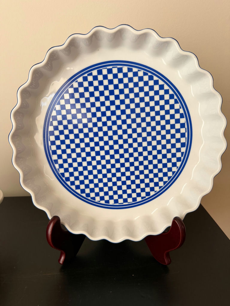1980’s Casserole and Quiche Dishes - New - image 2 of 12