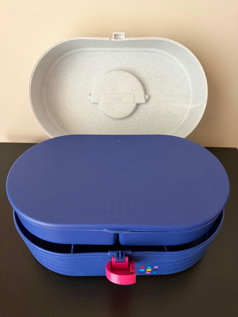 Vintage 80’s/90’s Caboodles Cases - makeup, jewelry, organizer - image 3 of 6
