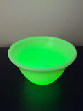 Vintage McKee Uranium Custard Glass Bowls - set of 2 - thumbnail 9 of 15