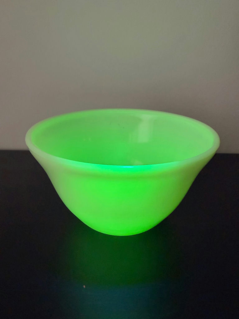 Vintage McKee Uranium Custard Glass Bowls - set of 2 - image 4 of 15