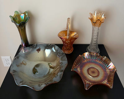 Carnival and Iridescent Glass Lot - 5 pieces - Image 1 of 17