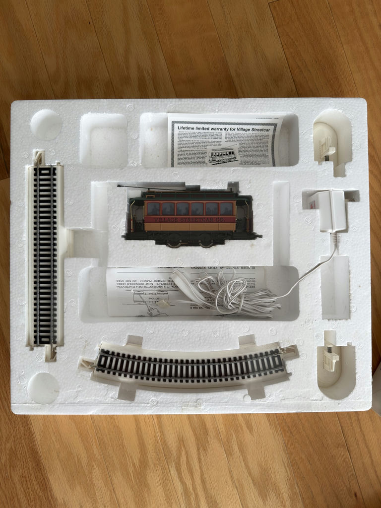 Department 56 Village Streetcar - image 2 of 3