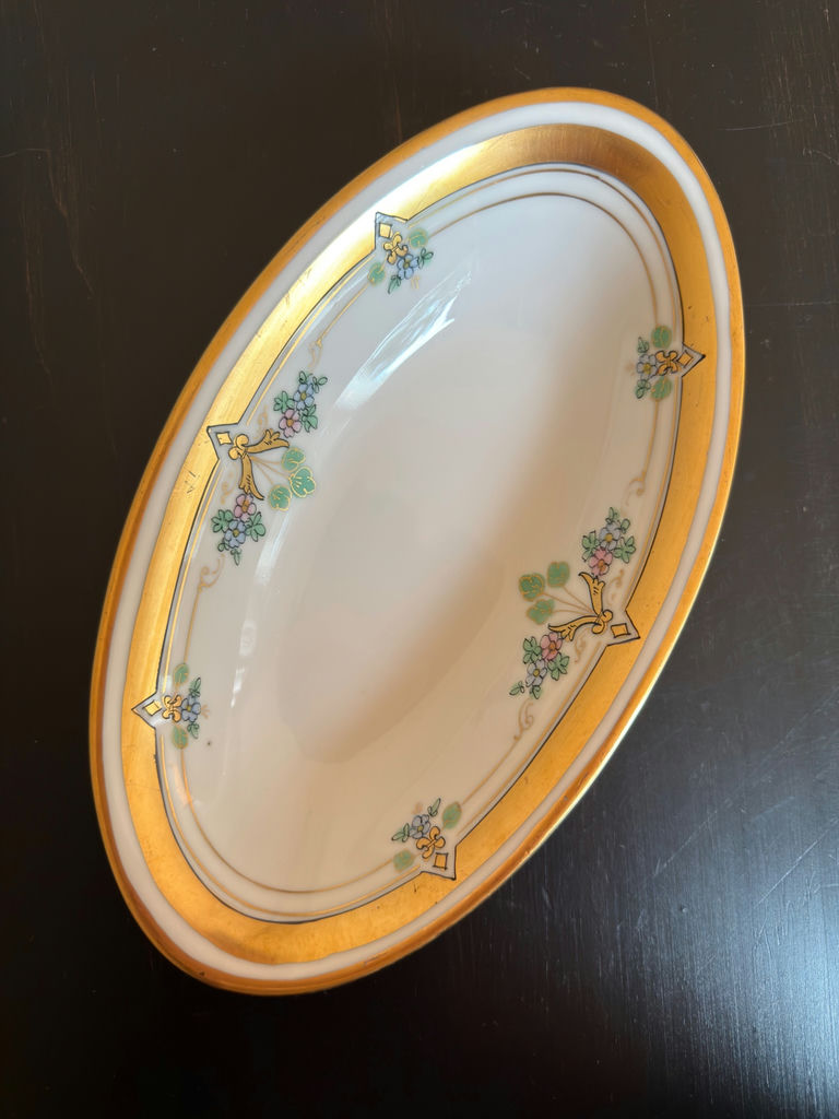 Decorative Dinnerware Accessories - image 12 of 13