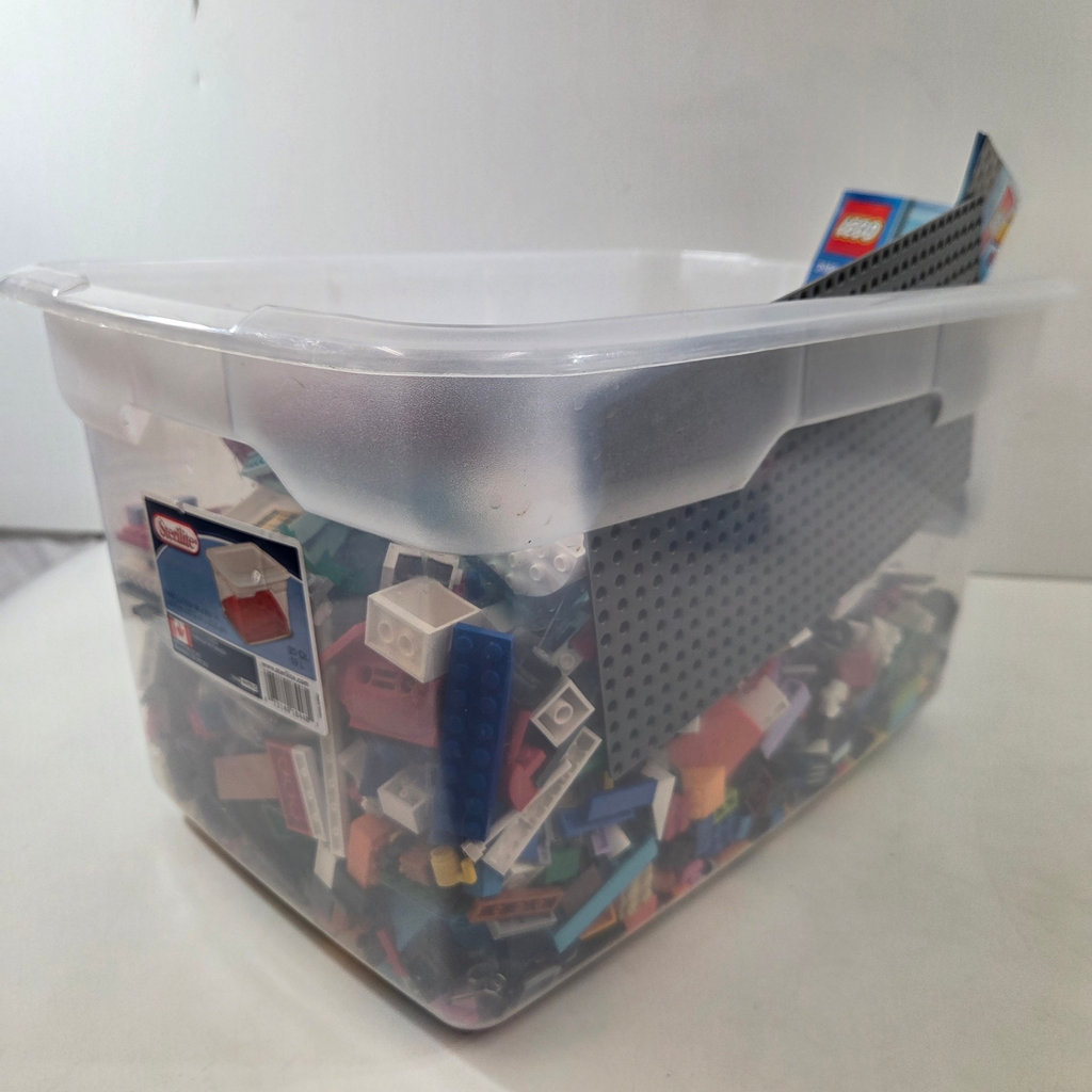 Bin of assorted LEGO - image 4 of 4