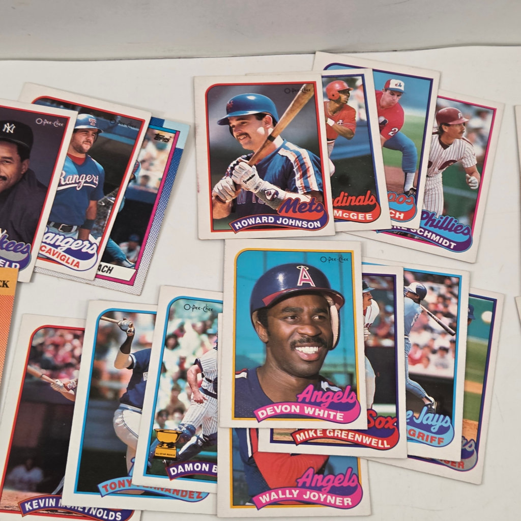 Vintage Baseball Cards Lot - image 6 of 7