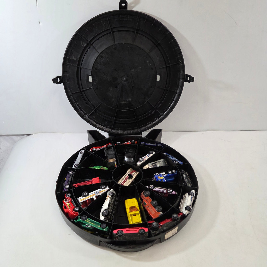 Hot Wheels Super Rally Case with Cars - image 1 of 5