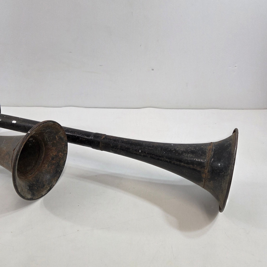 Old Truck Horns - image 4 of 4