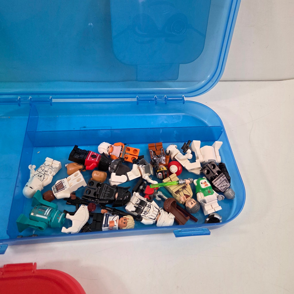 LEGO Minifigs and Cases - image 3 of 4