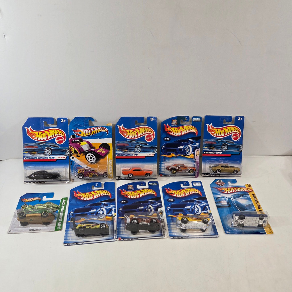 10 Hot Wheels Diecast Cars - image 1 of 3