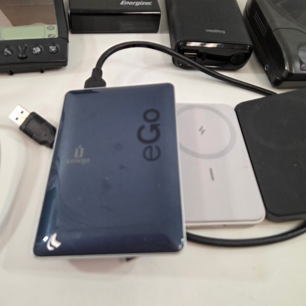 Power Banks and Electronics - image 2 of 6