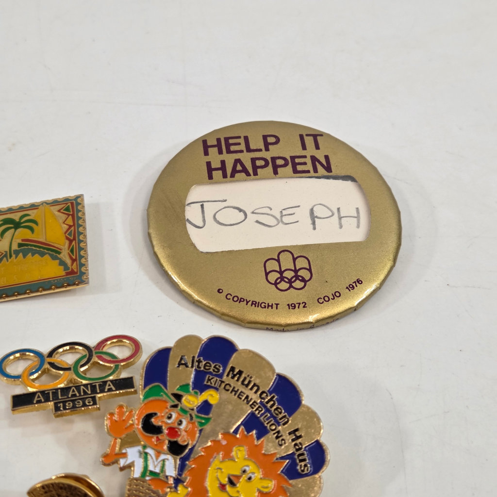 Collectible Pinbacks - image 6 of 6