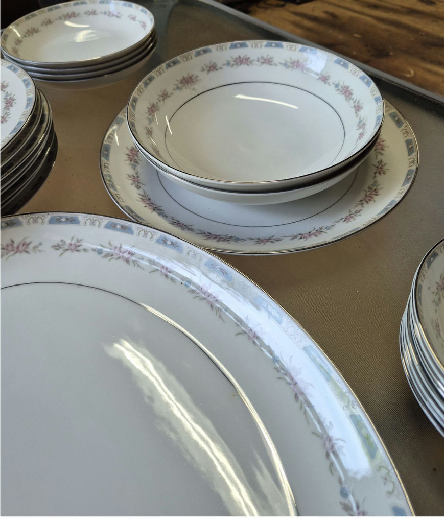 Imperial China Glenrose Dinnerware Set - image 11 of 11