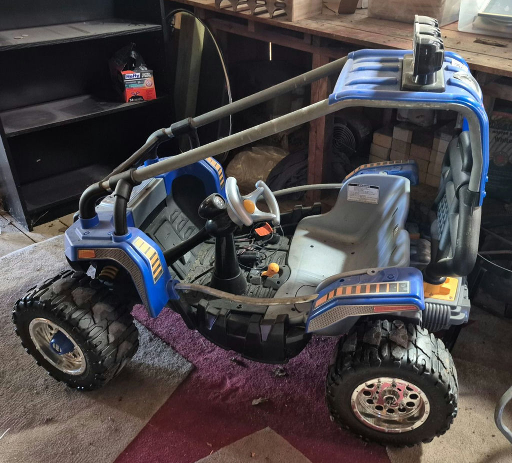 Fisher-Price Power Wheels Baja Extreme ride-on toy - image 2 of 5