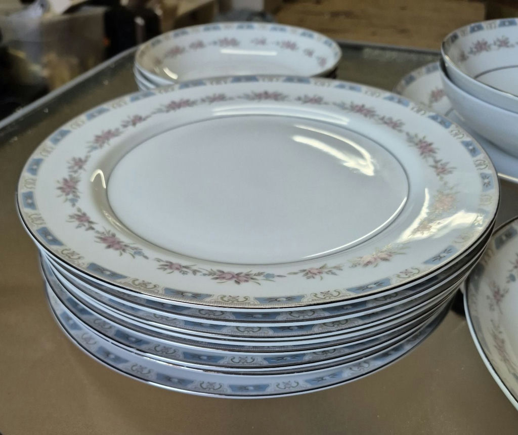 Imperial China Glenrose Dinnerware Set - image 6 of 11