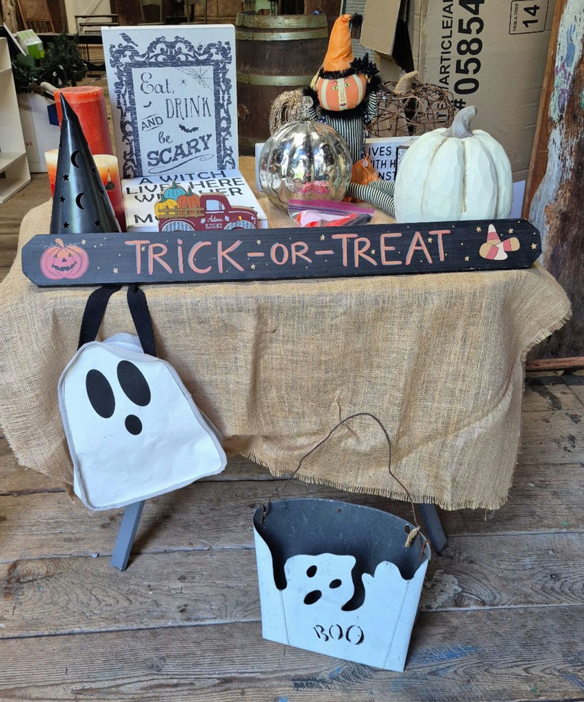 Assorted Halloween Decorative Items - image 1 of 15