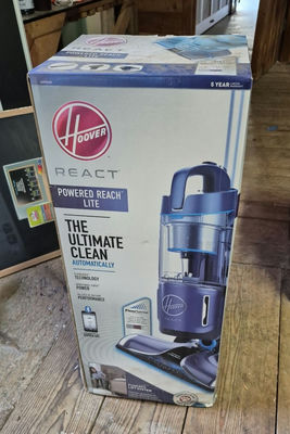 Hoover React Powered Reach Lite Vacuum Cleaner - Image 1 of 2