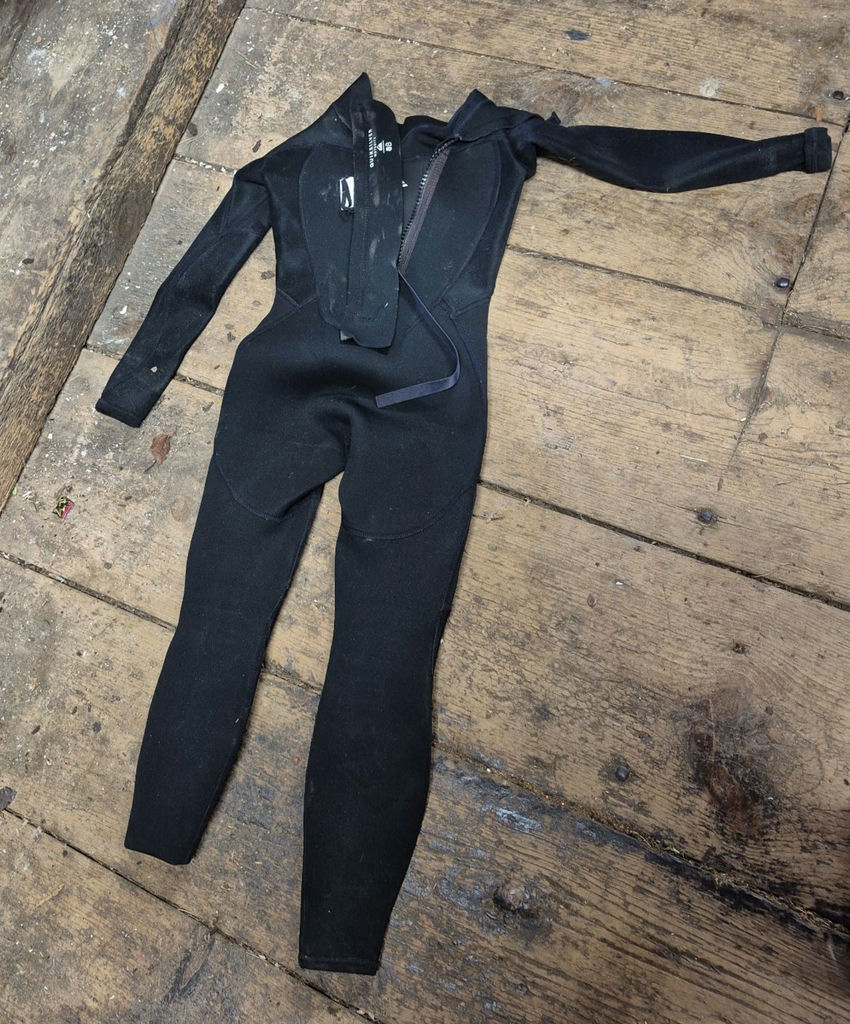 Assorted Collection of Wetsuits - image 8 of 11