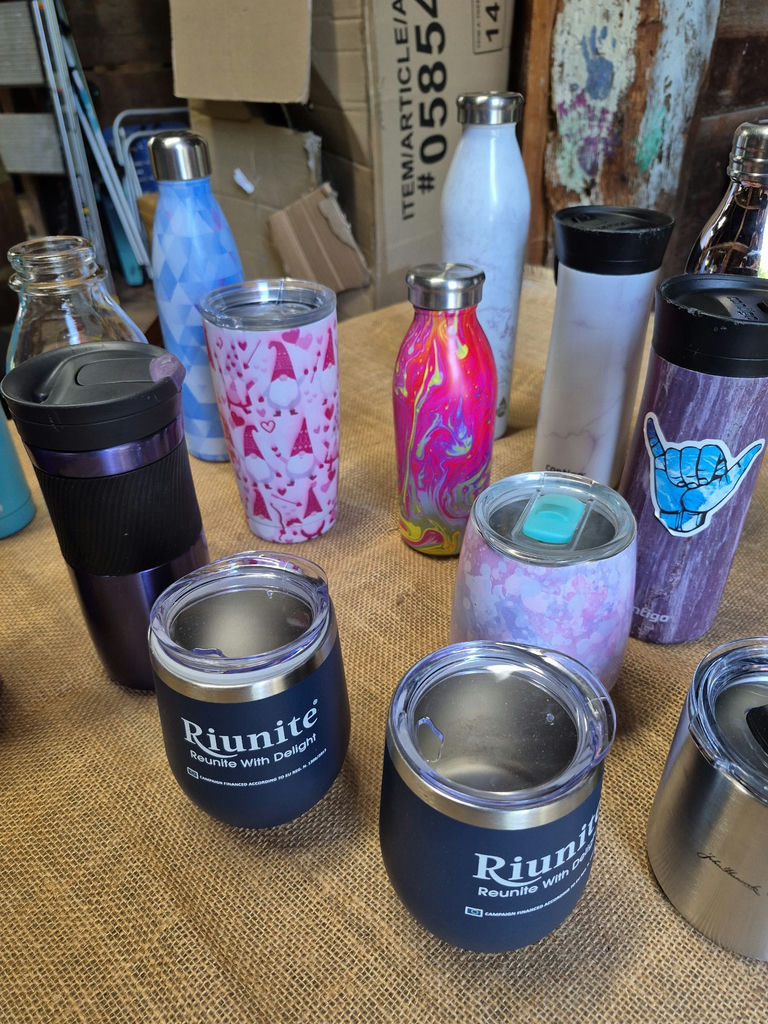 Assorted Insulated Tumblers, Travel Mugs, and Water Bottles - image 4 of 4