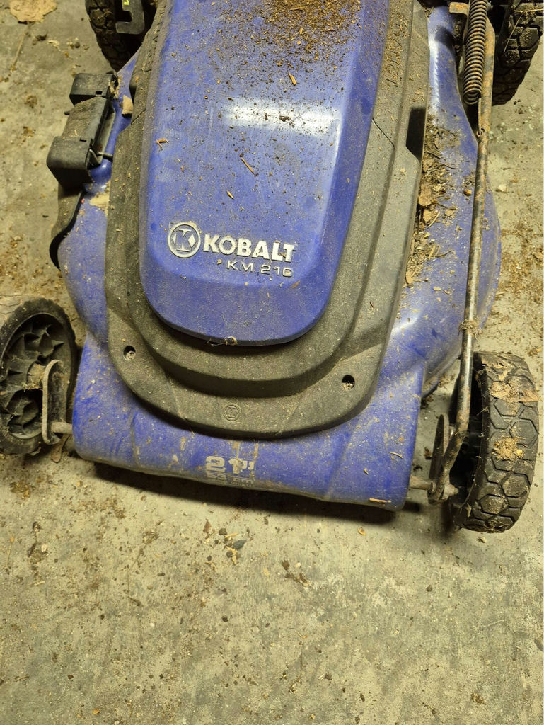 Kobalt KM210 Lawn Mower With Grass Collection Bag - image 3 of 3