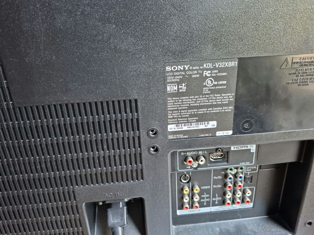Sony Bravia KDL-V32XBR1 LCD Television with Remote - image 3 of 3