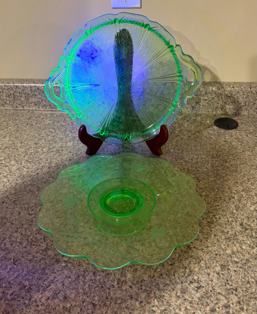 Vintage Uranium Cake Plate and Handled Dish - image 1 of 1