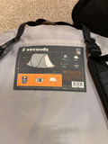 Quechua 2 Seconds Pop-Up Camping Tent - thumbnail 2 of 2