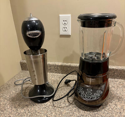Cuisinart Blender and Hamilton Beach Drink Mixer - Image 1 of 3