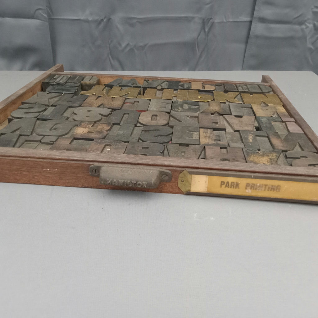 Antique Hamilton Printer's Letterpress Tray & Type - image 4 of 5