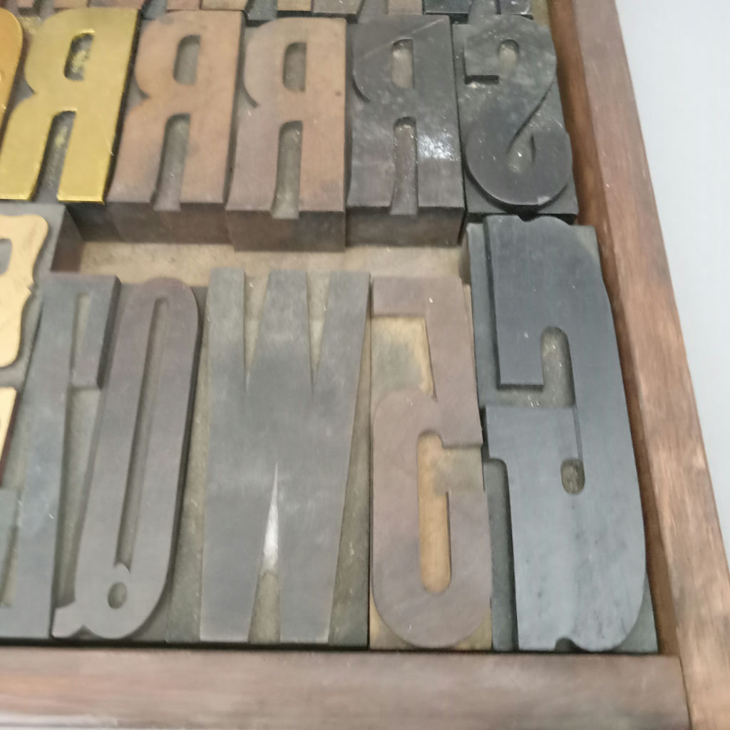 Antique Hamilton Printer's Letterpress Tray & Type - image 4 of 9