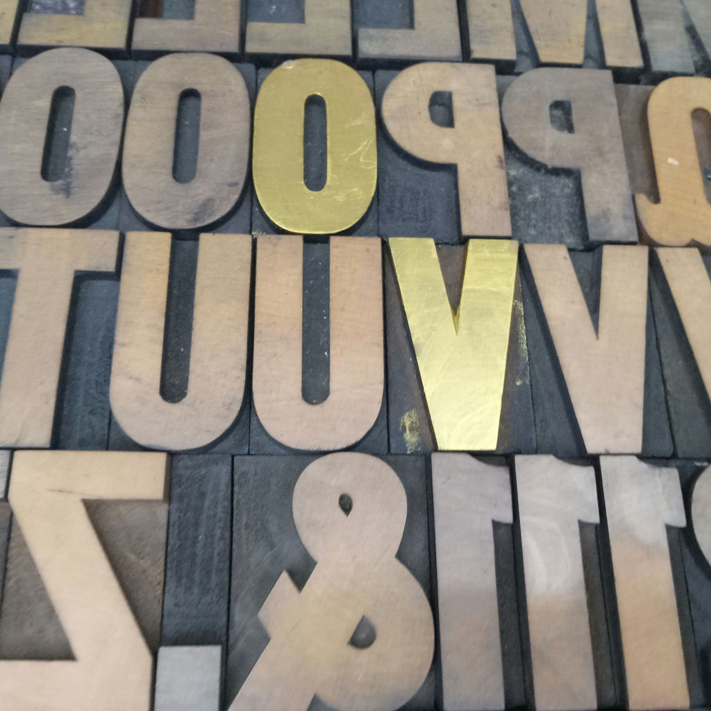Antique Hamilton Printer's Letterpress Tray & Type - image 3 of 8