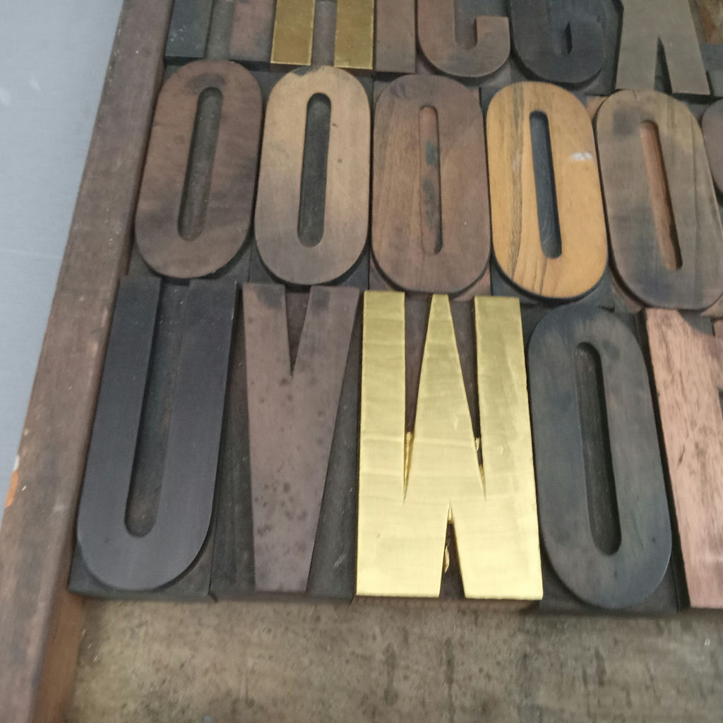 Antique Hamilton Printer's Letterpress Tray & Type - image 3 of 9