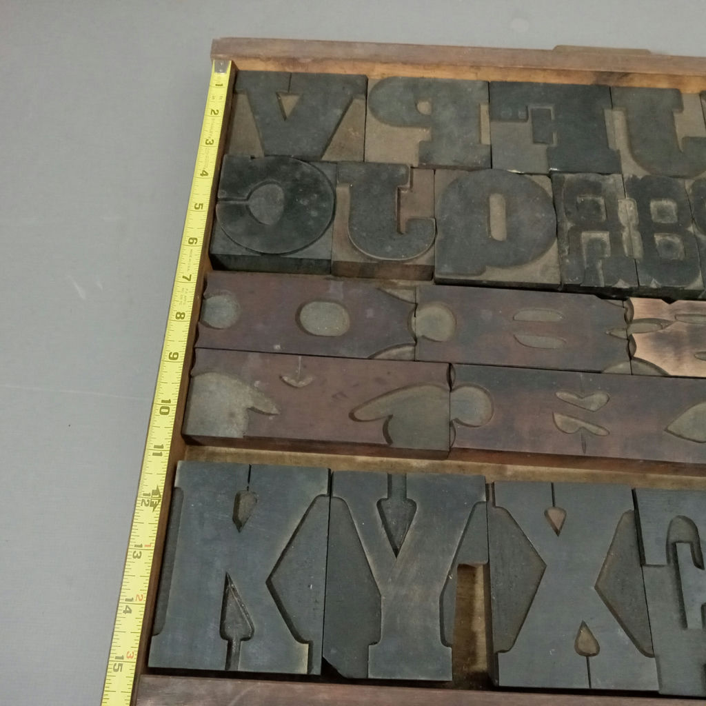 Antique Hamilton Printer's Letterpress Tray & Type - image 7 of 10